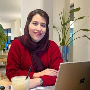 تلفن و آدرس مطب دکتر مریم یزدی زاده در بیرجند (تخصص زنان، زایمان و نازایی)