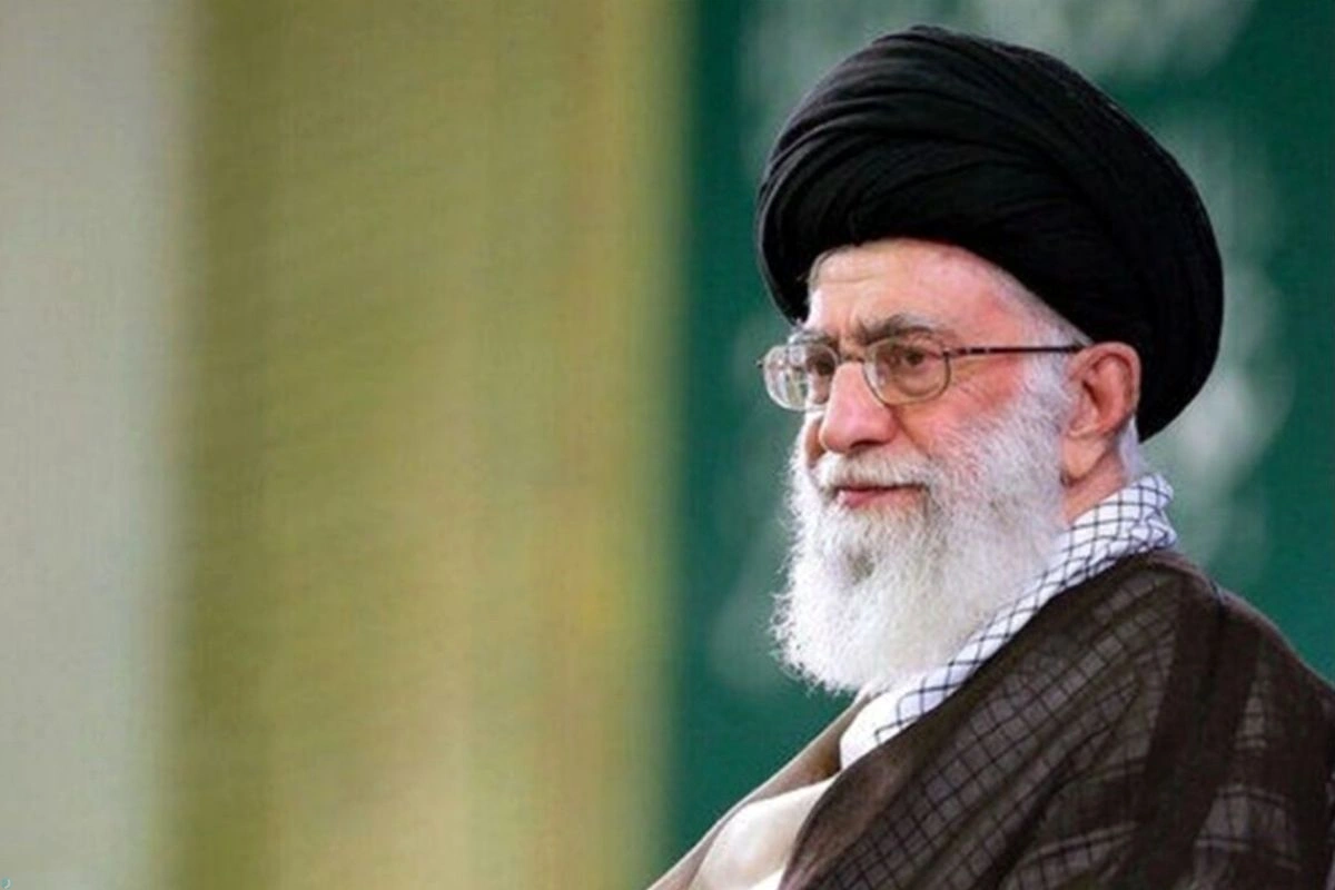 توییت دفتر رهبر انقلاب: نصر من‌الله و فتح قریب
