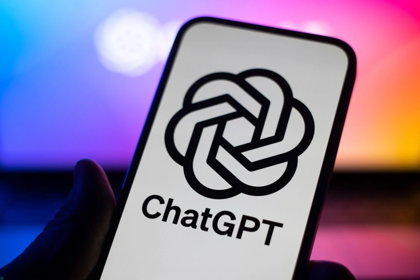 مصرف برق معادل 1٫5 میلیون خانه در روز؛ هوش مصنوعی ChatGPT تشنه انرژی است