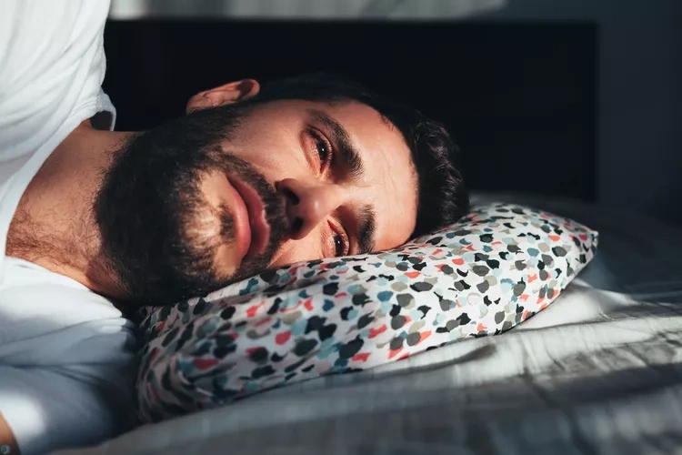 چرا وقتی عصبانی می‌شوم گریه می‌کنم؟