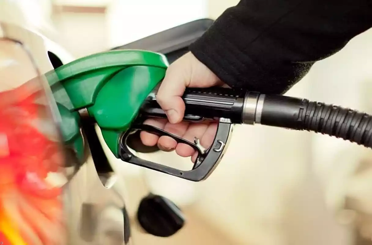 قیمت بنزین سهمیه‌ای (چه 1500 تومانی و چه 3000 تومانی) تغییر نمی‌کند