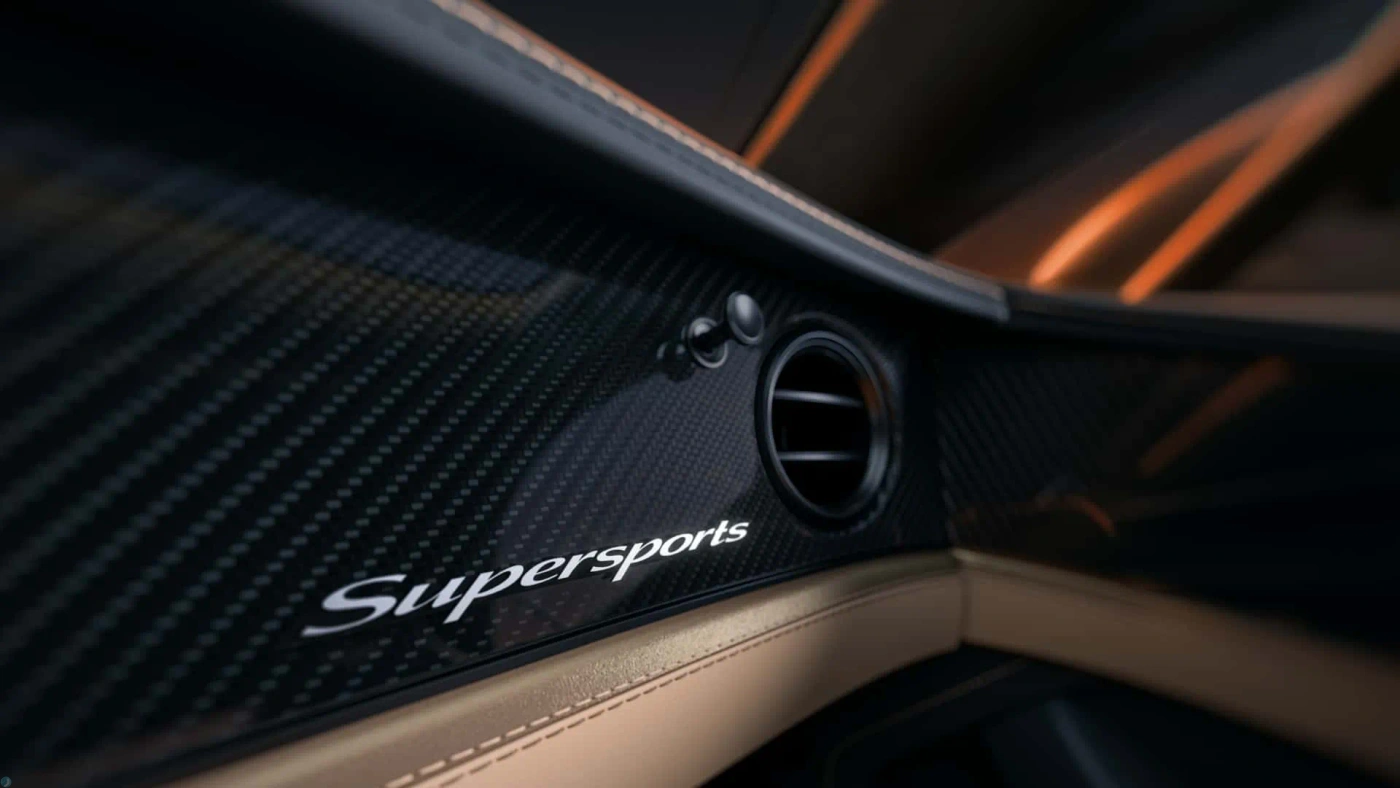 لوگو سوپراسپرتس نمای داخلی خودرو بنتلی کانتیننتال