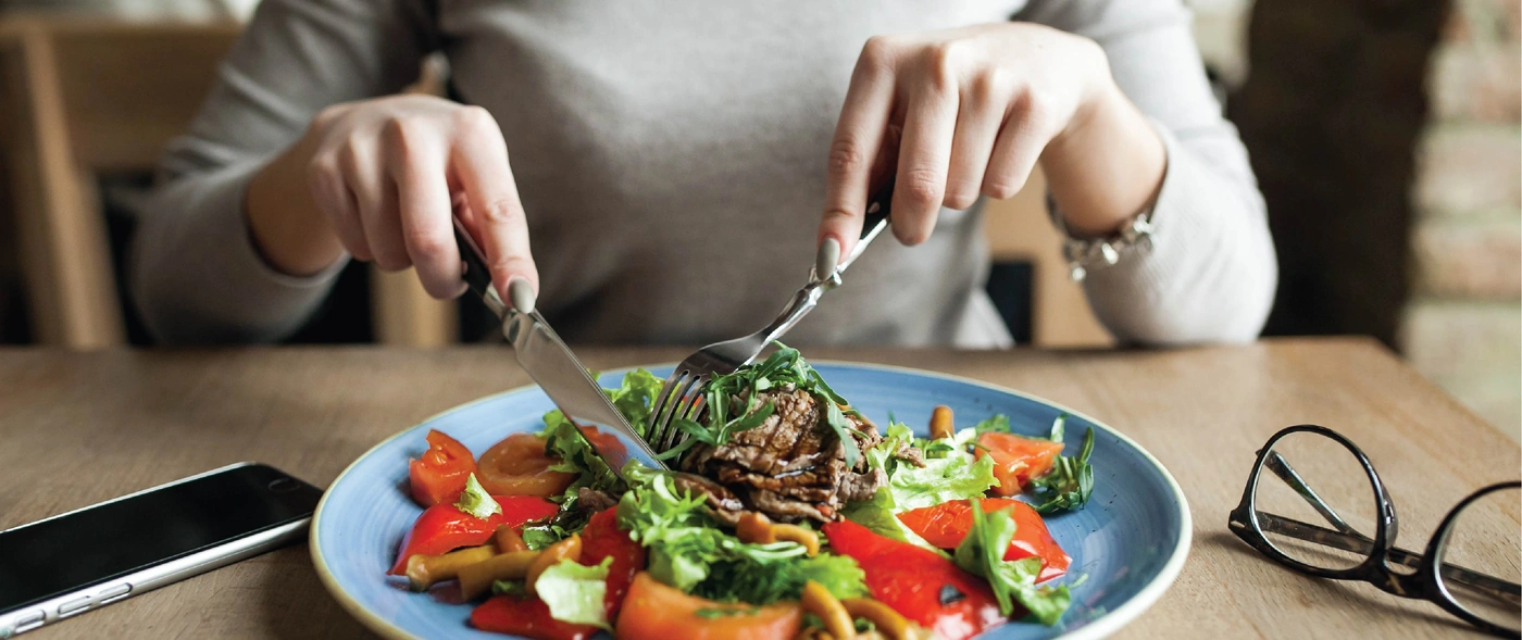 تجربهٔ آرامش هنگام غذا خوردن آگاهانه