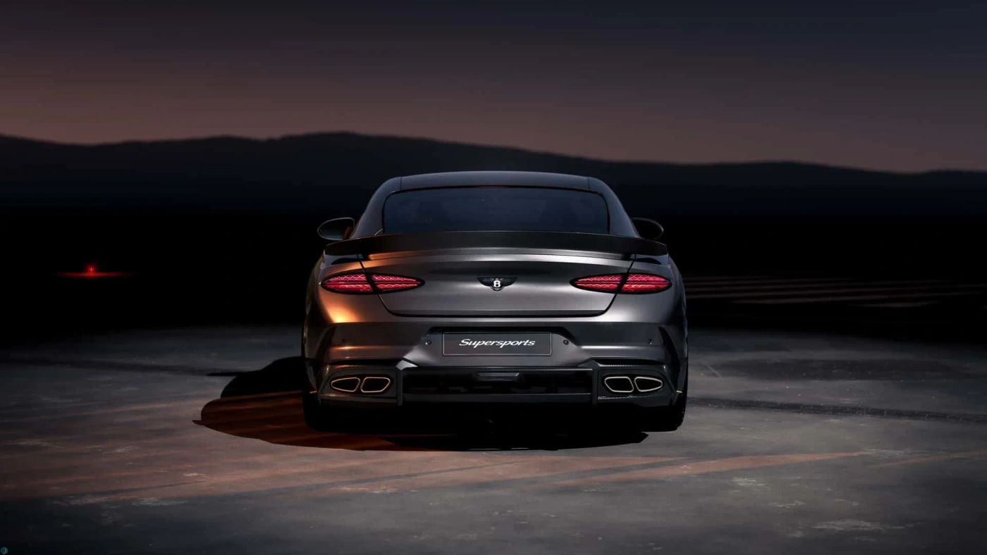 نمای عقب کابین خودرو بنتلی کانتیننتال