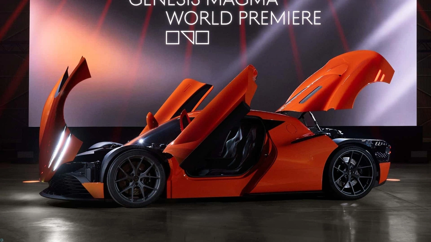 خودرو جنسیس ماگما GT با درهای باز