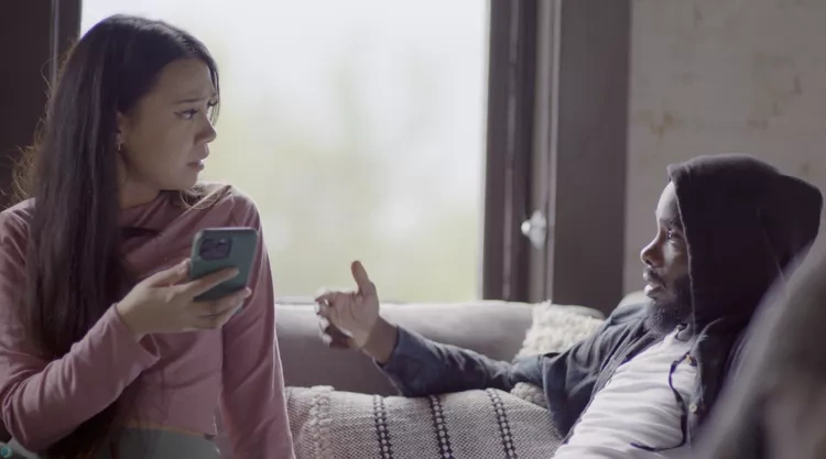 چرا همیشه از اینکه همسرم به من خیانت کند می‌ترسم؟