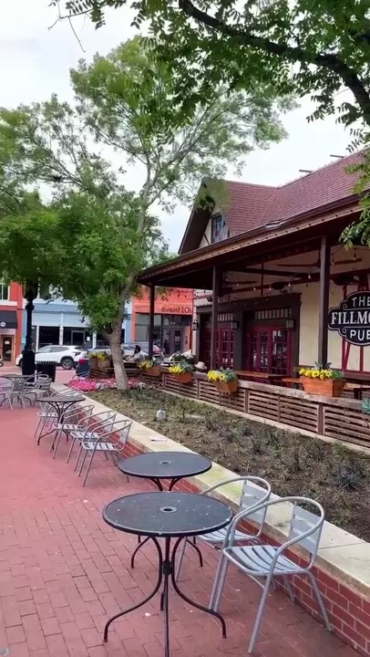 چرا خونه‌های آمریکایی دیوار ندارن؟