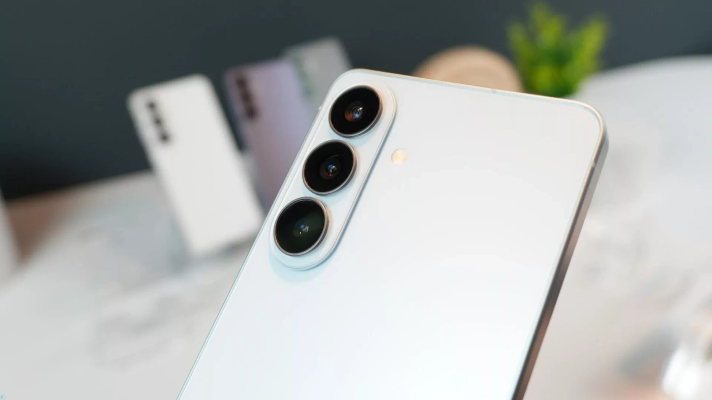 دوربین گلکسی S26