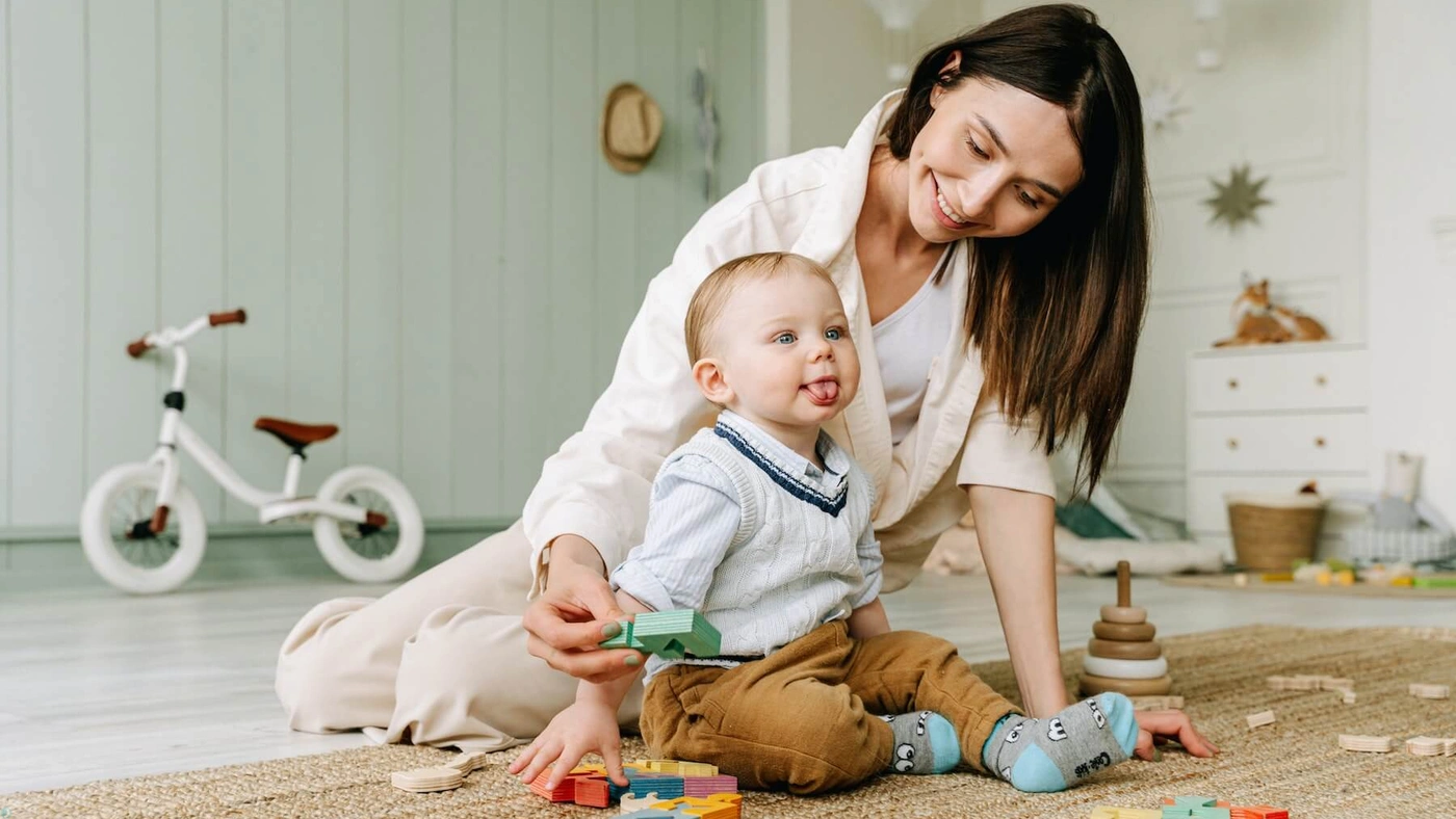 چرا اینقدر خودتو سرزنش میکنی مامان؟