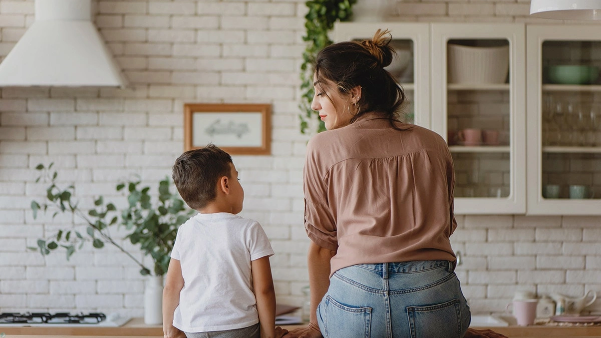 چرا بچم حرفاشو به من نمیگه؟