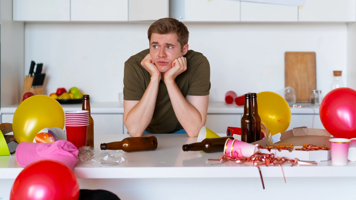 چرا بعضی‌ها مهمونی دوست ندارند؟