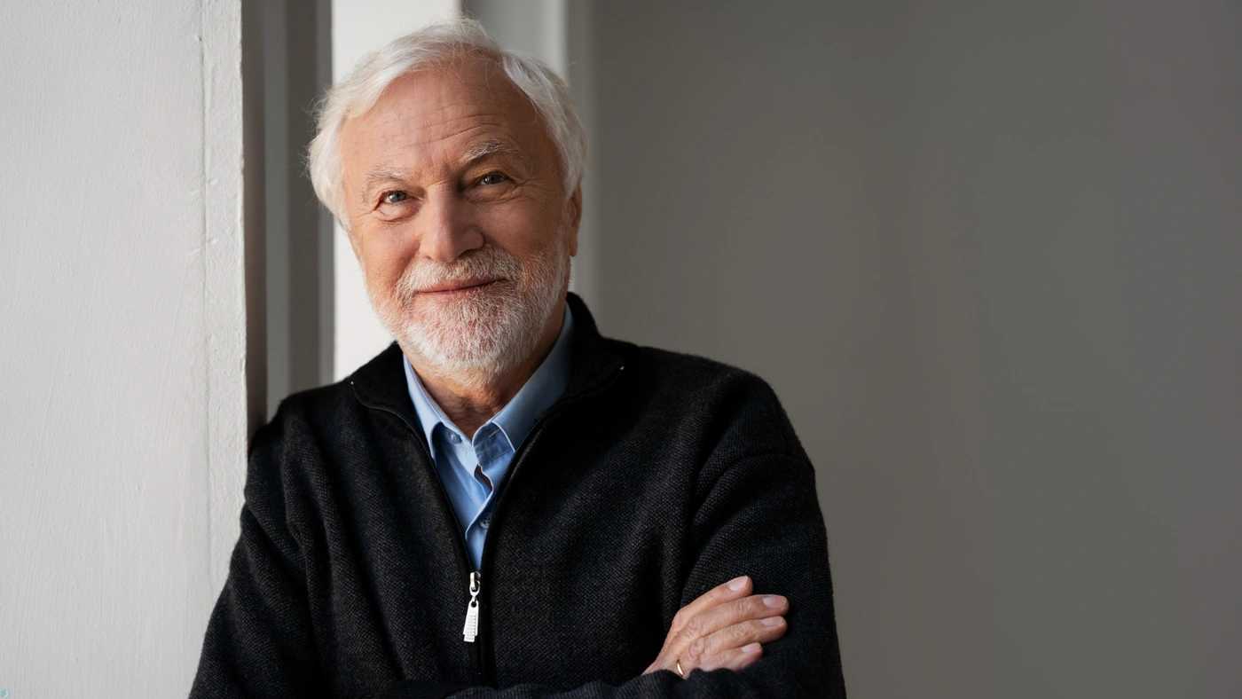 ما مردها رو هیچکی به خاطر خودمون دوست نداره!