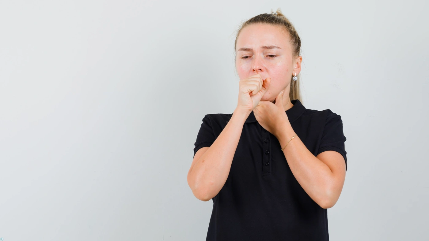 بررسی علائم لوزه در بزرگسالان از نشانه های شایع تا خطرناک