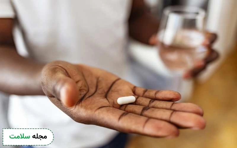 آیا قرص فولیکوژن برای ریزش مو مناسب است؟ عوارض و تداخلات آن چیست؟