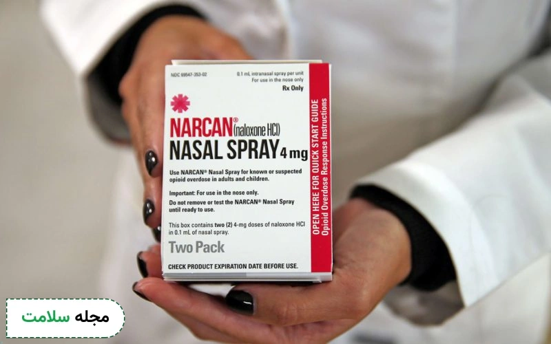 عوارض مصرف نالوکسان شامل تهوع و استفراغ است.