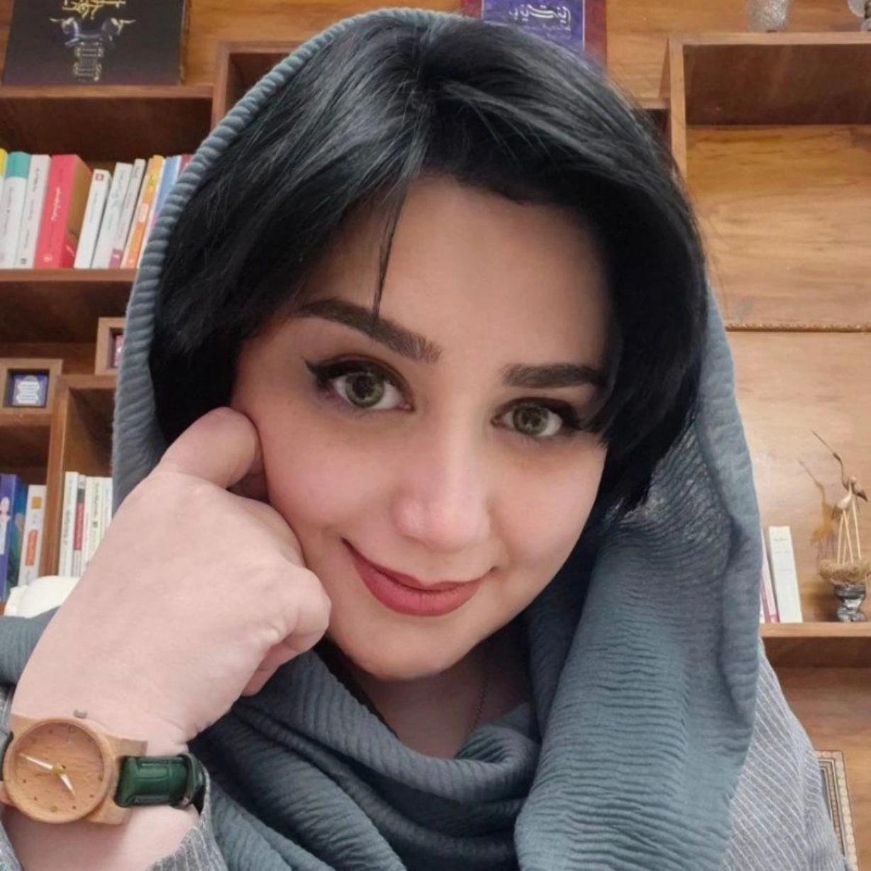 تلفن و آدرس دکتر افسانه کاظمی در قزوین (روانپزشک)