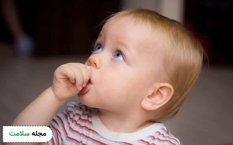 چگونه از مکیدن انگشت کودک جلوگیری کنیم؟