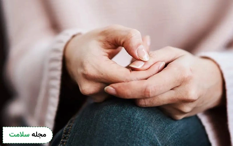 علت لرزش دست به عوامل مختلفی بستگی دارد.