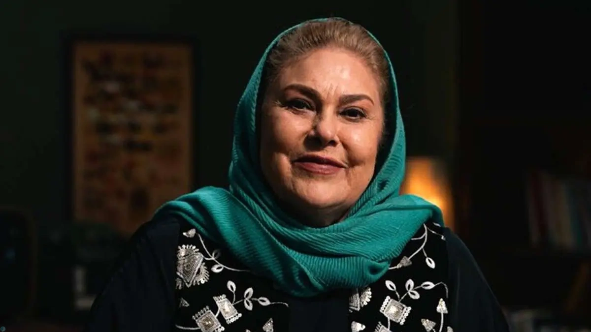 ایرانی جماعت همیشه فکر میکنه مرغ همسایه غازه!