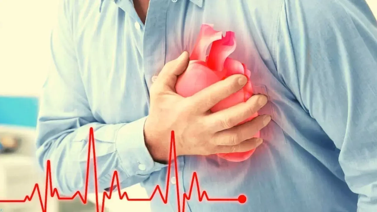 کلسترول و چربی خون بالا؛ چه زمانی برای قلب خطرناک میشود و چه درمانی لازم دارد؟
