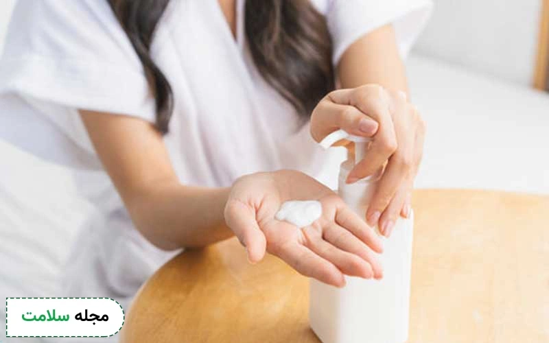 کرم لیفتینگ پوست به جوانسازی پوست کمک می کند.