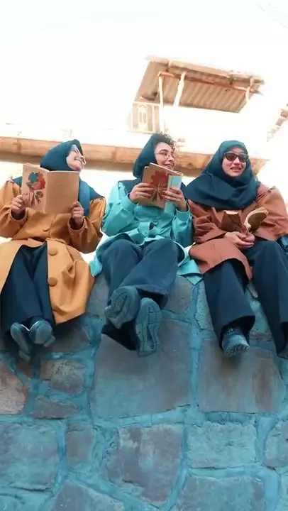 شما هم تو راه مدرسه از این داستانا داشتید؟