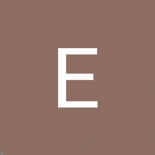 Elaheh Hosseinee
