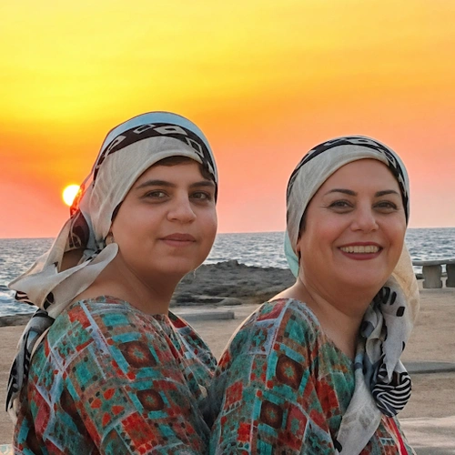 farzaneh isfahani