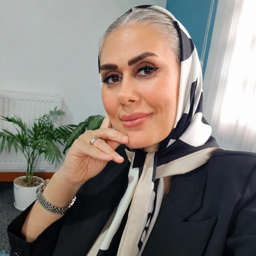 سمیه(ساناز) خلعتبری لیماکی