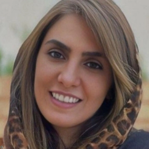 سارا رستمی