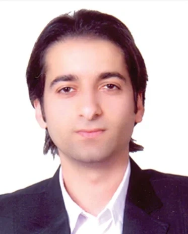یاسر لایق زاده