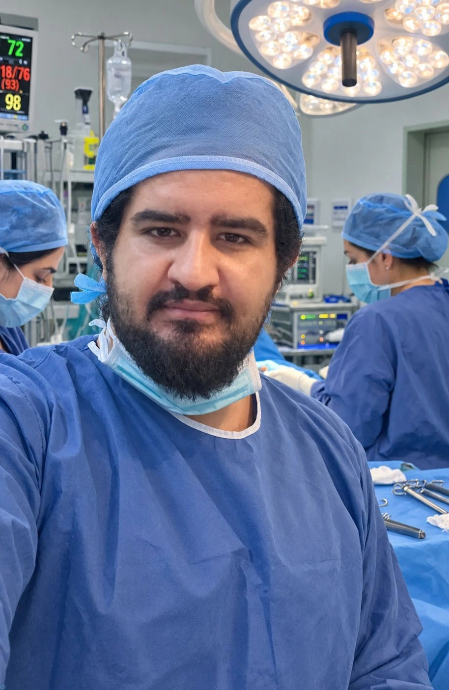 دکتر ایلیا حیدر الصباح الاحمدی دادخواه جراح قلب