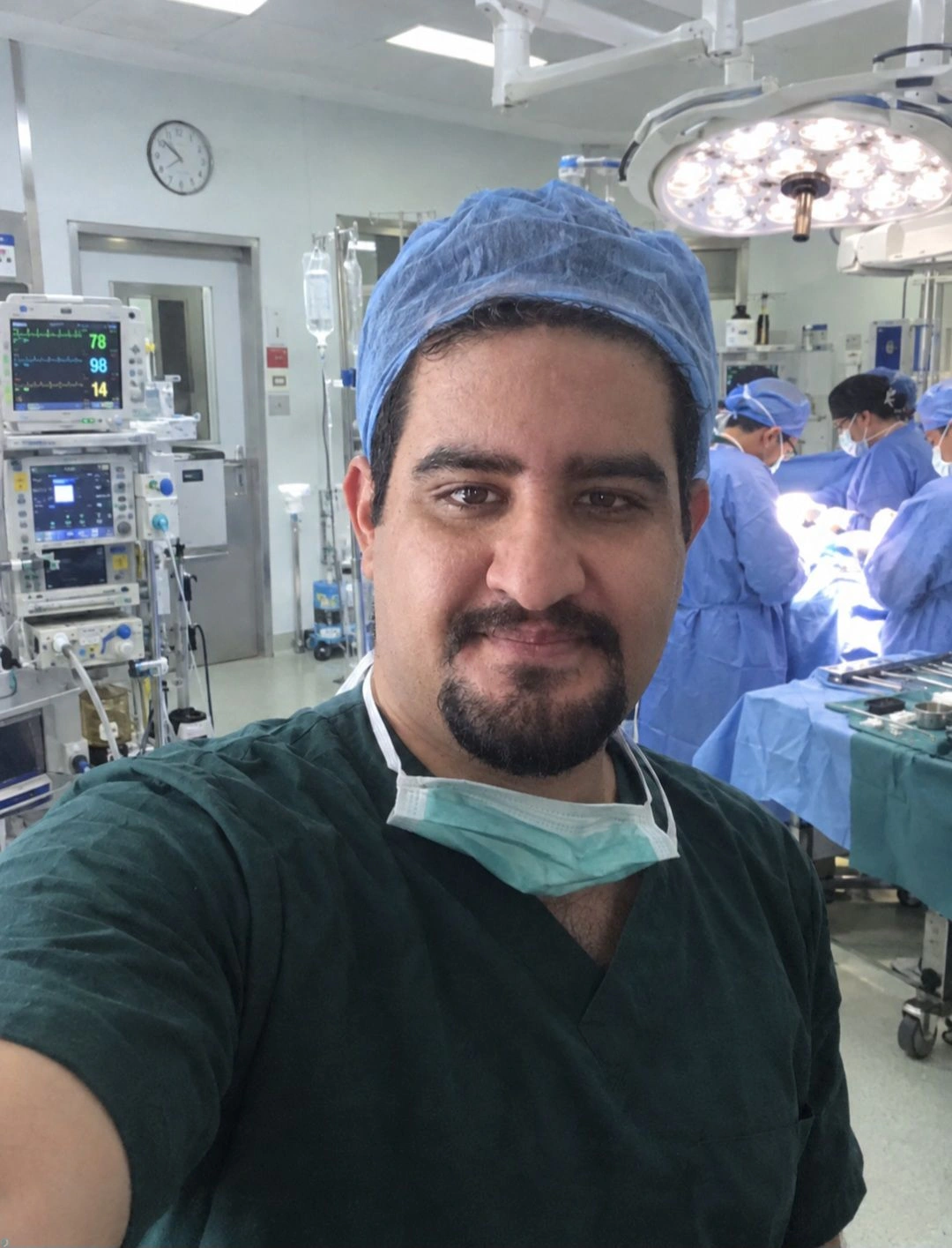 جراح قلب عروق دکتر ایلیا حیدر الصباح الاحمدی دادخواه